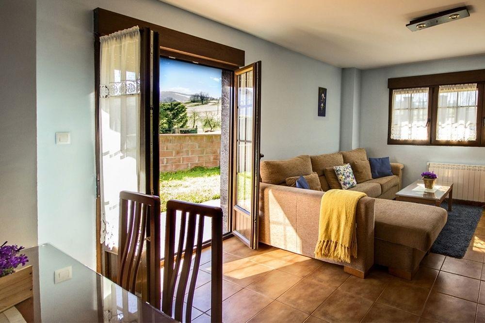 Apartamentos Toraya Hoz de Anero Buitenkant foto